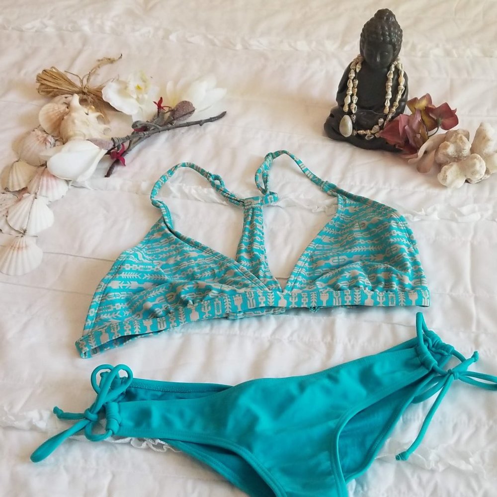 Body Glove Bikini Sports Top